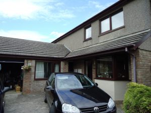 933 outside 300x225 - 933 outside