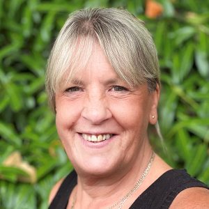 Sarah Thompson 2022 web 300x300 - Sarah Thompson 2022 web