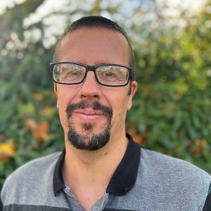 Scott Knight web 300x300 - Scott Knight web