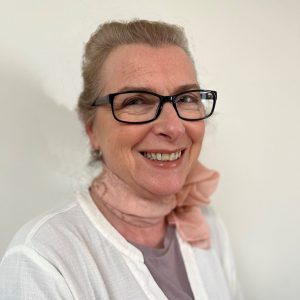 Susan e1682509578507 300x300 - Susan